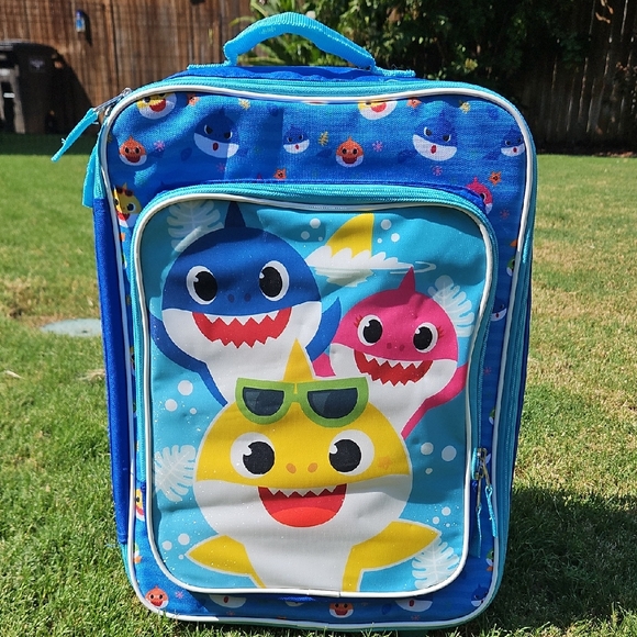 Kids Baby Shark Carry-on Suitcase - Picture 1 of 5